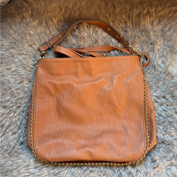 Jessica Simpson Camile Convertible Hobo Bag. Shoulder or crossbody style - Picture 3 of 9